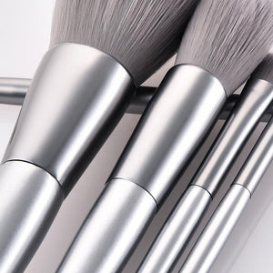 Make-up Brushes Silver Handle Gray Vegan Hair  Eyeshadow Cosmetic Kit